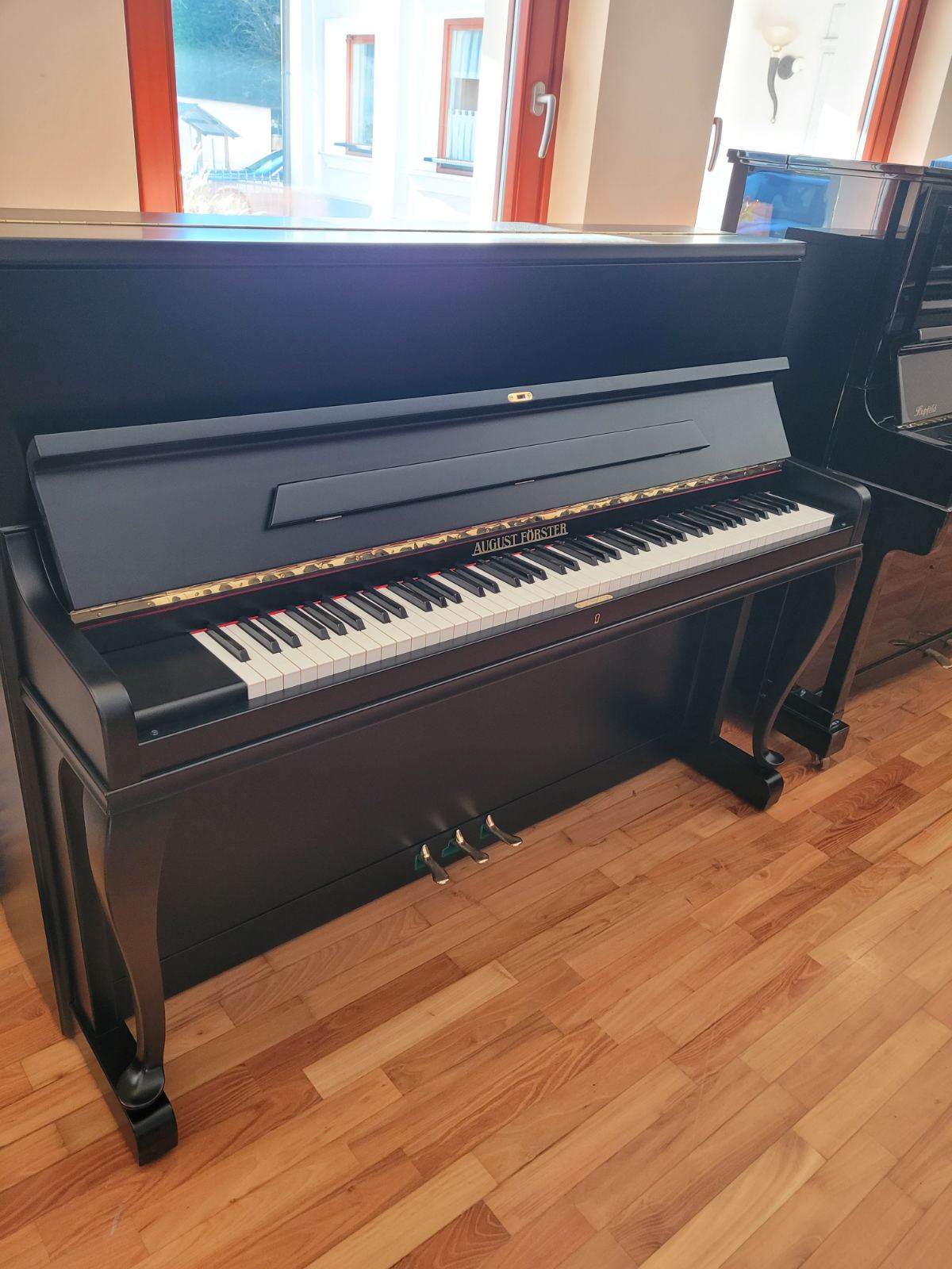 August Forster Rabljen pianino August Forster