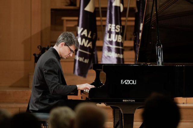 1. Ljubljana festival mednarodno klavirsko tekmovanje